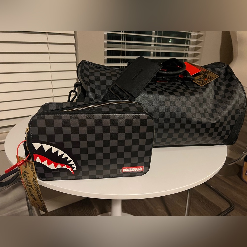 SPRAYGROUND - Sharks in Paris Duffle bag and toiletry bag. Limited Edition.